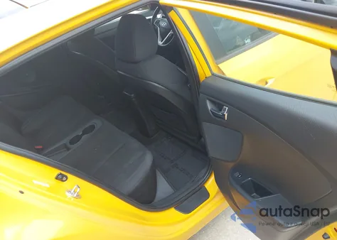 2012 Hyundai Veloster Base W/Black z USA, uszkodzony, nr VIN KMHTC6AD2CU051291